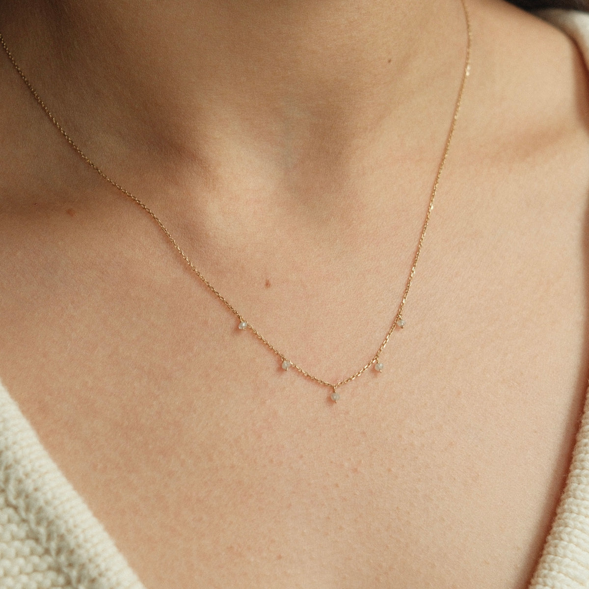 Diamond swing necklace