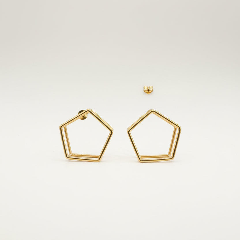 3D pentagon stud