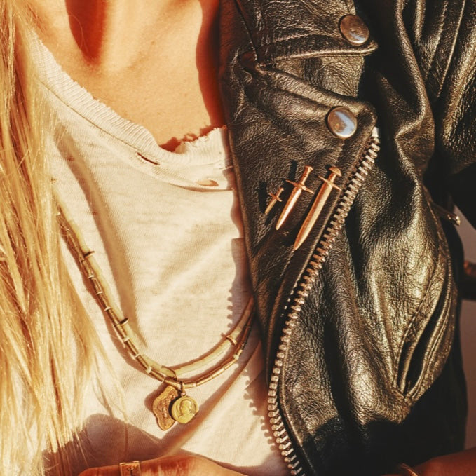 Dagger pins