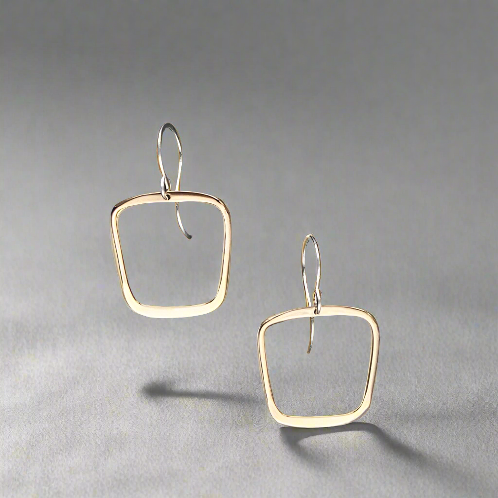 Soft square earrings