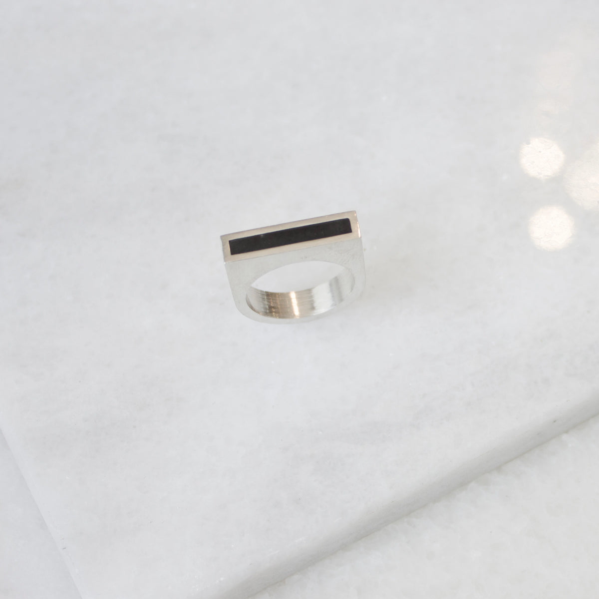 Onyx inlay signet ring