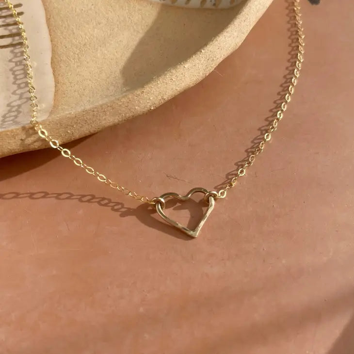 Amour necklace